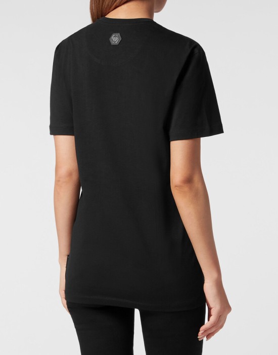 футболка  из америки вид сбоку