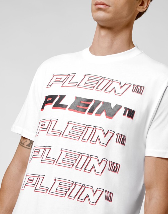 футболка  из америки вид сбоку