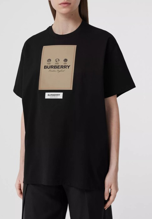 футболка  по цене 87050 руб вид справа