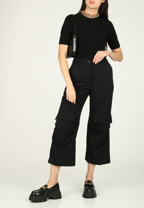 футболка  от бренда p.a.r.o.s.h. вид слева