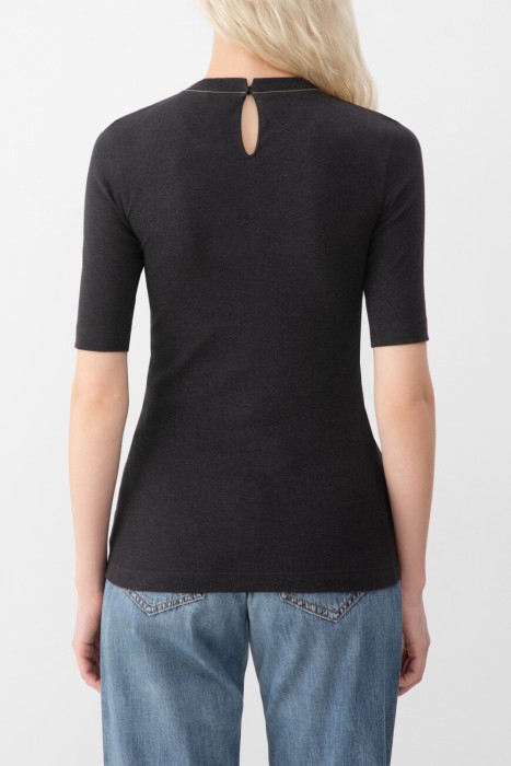 футболка  от бренда brunello cucinelli вид слева