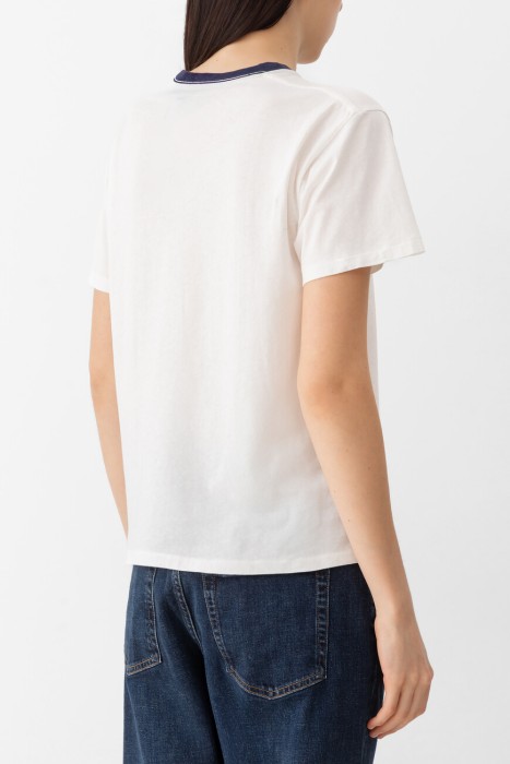 футболка  по цене 24000 руб вид справа