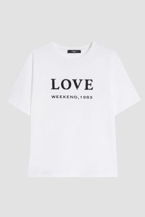 Товар белого цвета с внутренней стороны