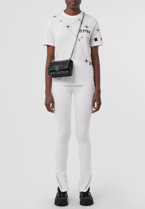 футболка  по цене 80750 руб вид справа