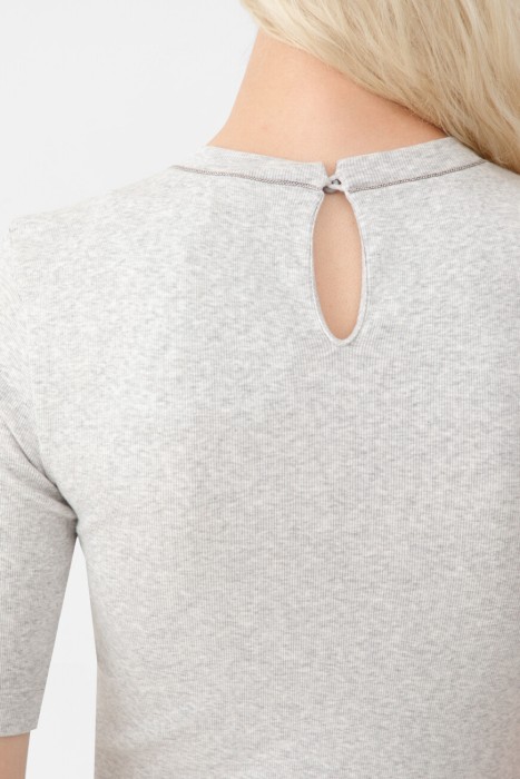 Товар серого цвета с внутренней стороны