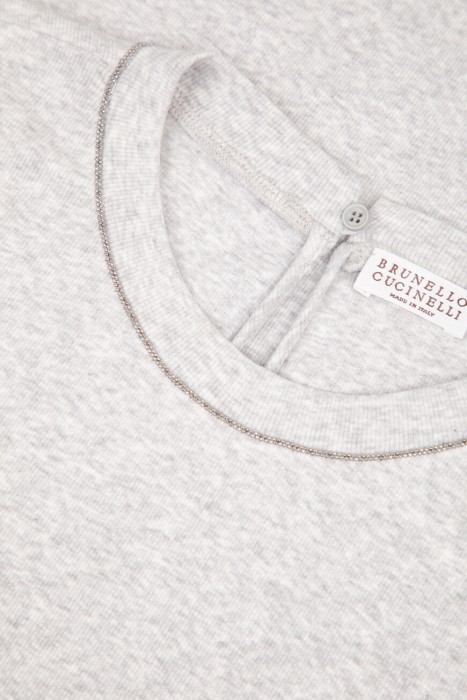 Продукция для женщин фото