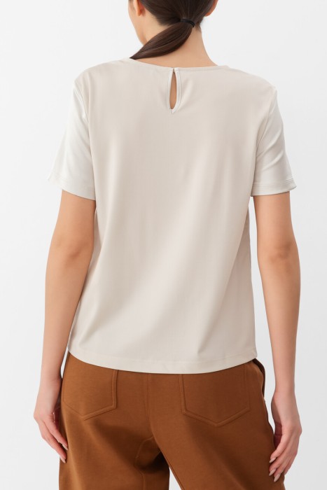 футболка  от бренда max mara вид слева