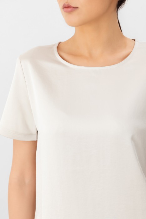 футболка  из италии вид сбоку