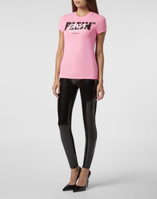 Товар розового цвета с внутренней стороны