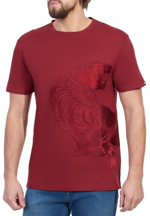 футболка  из англии вид сбоку