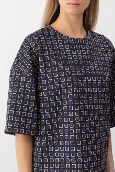 футболка  из италии вид сбоку