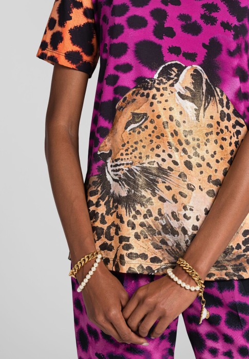 Товар розового цвета с внутренней стороны