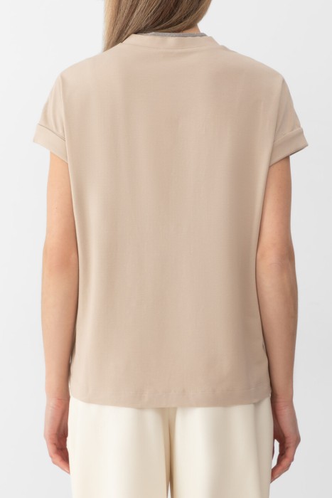 футболка  от бренда brunello cucinelli вид слева