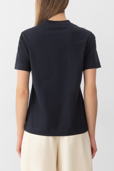 футболка  по цене 85000 руб вид справа