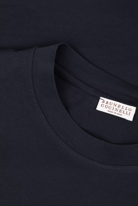 футболка  из хлопка спереди