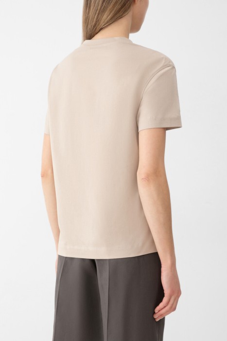 футболка  по цене 85000 руб вид справа