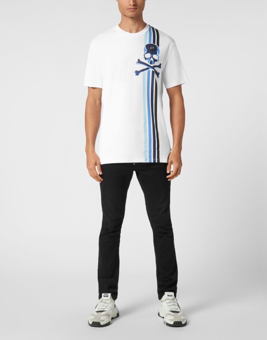 Товар белого цвета с внутренней стороны