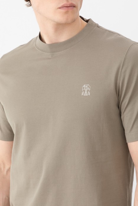 футболка  из италии вид сбоку