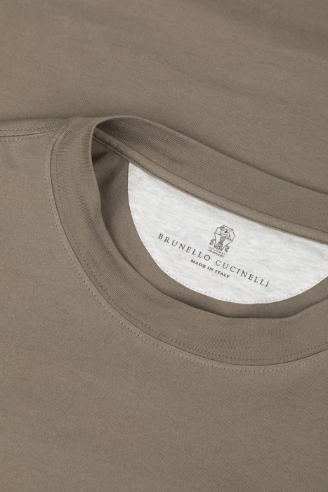 футболка  из хлопка спереди