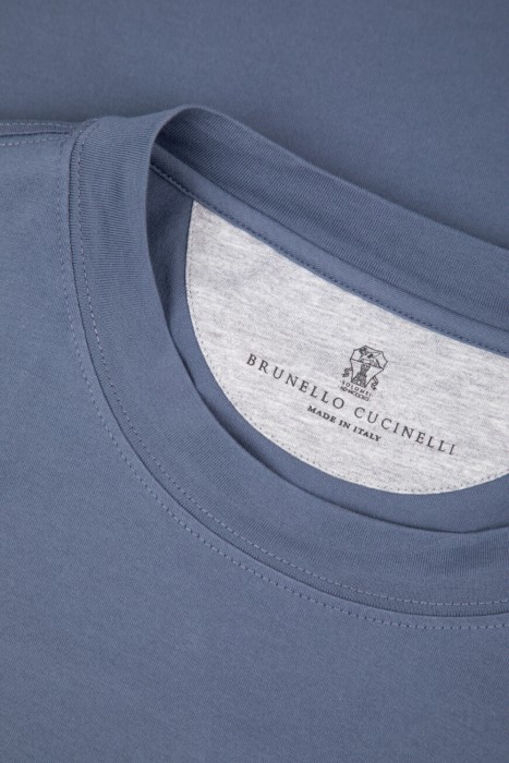 футболка  из хлопка спереди