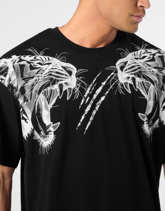 футболка  из проверенных материалов спереди