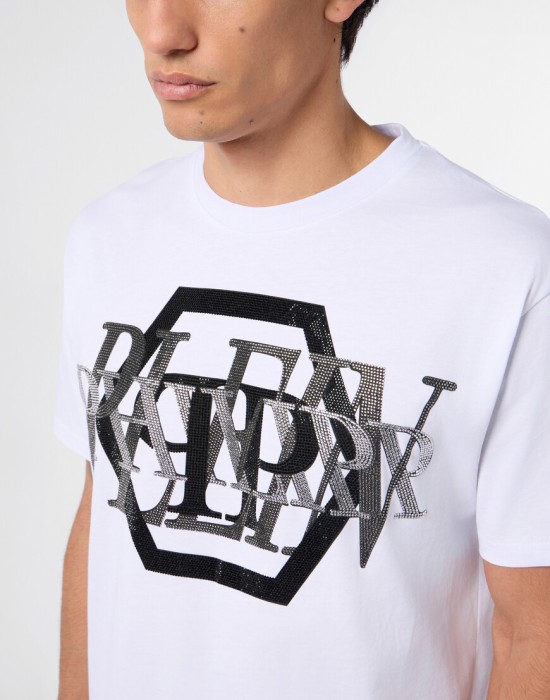 футболка  из проверенных материалов спереди