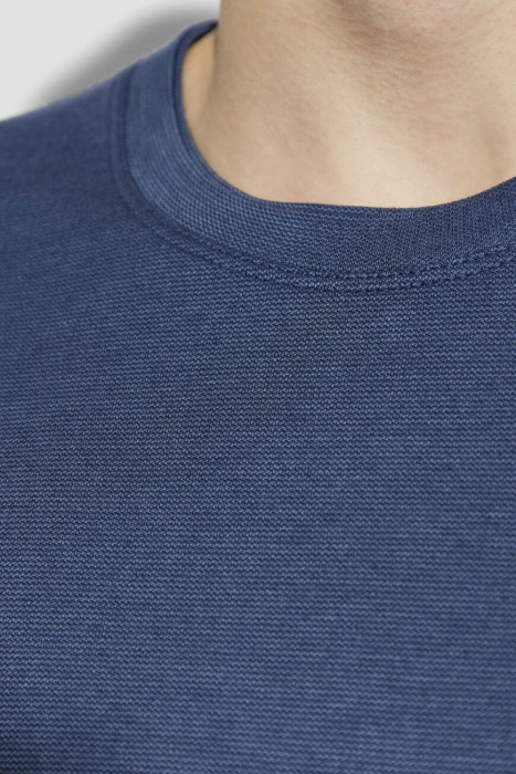 футболка  из италии вид сбоку