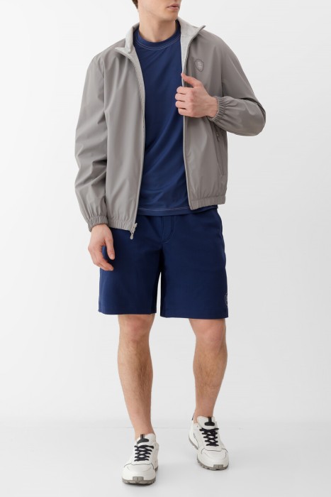 Товар синего цвета с внутренней стороны