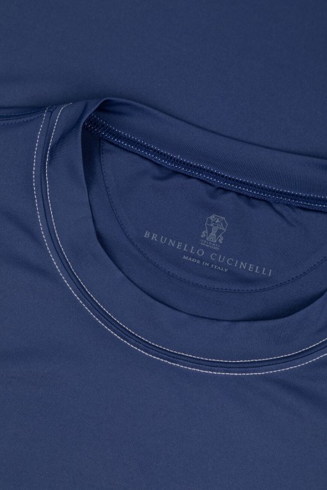 футболка  из полиэстера спереди