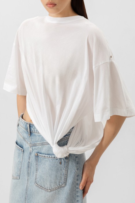 футболка  по цене 9900 руб вид справа