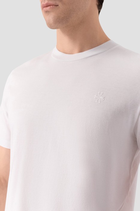 футболка  из италии вид сбоку