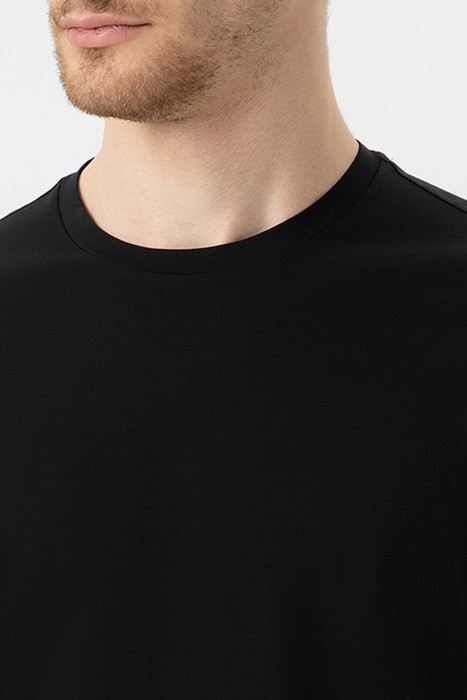 футболка  из франции вид сбоку