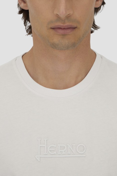 футболка  из франции вид сбоку