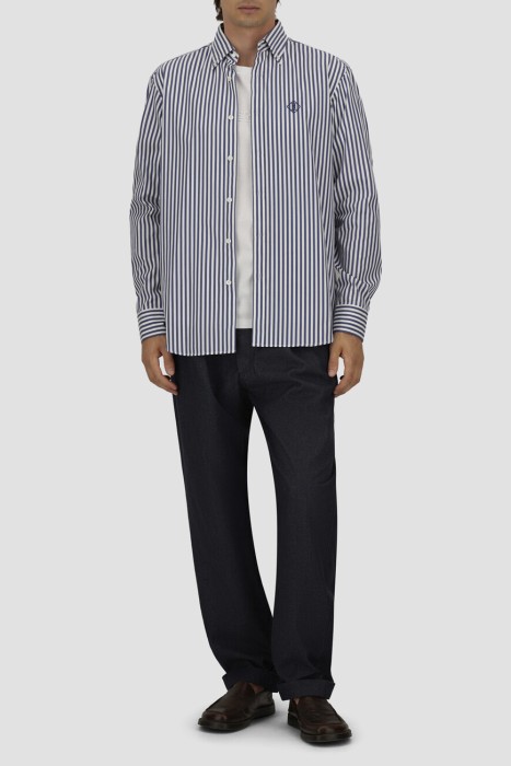 Товар белого цвета с внутренней стороны