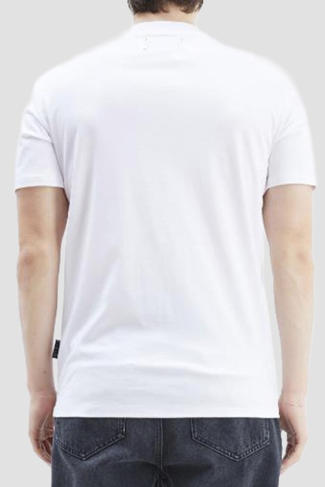 футболка  из америки вид сбоку