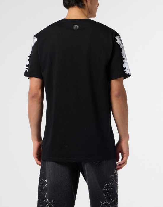 футболка  из америки вид сбоку