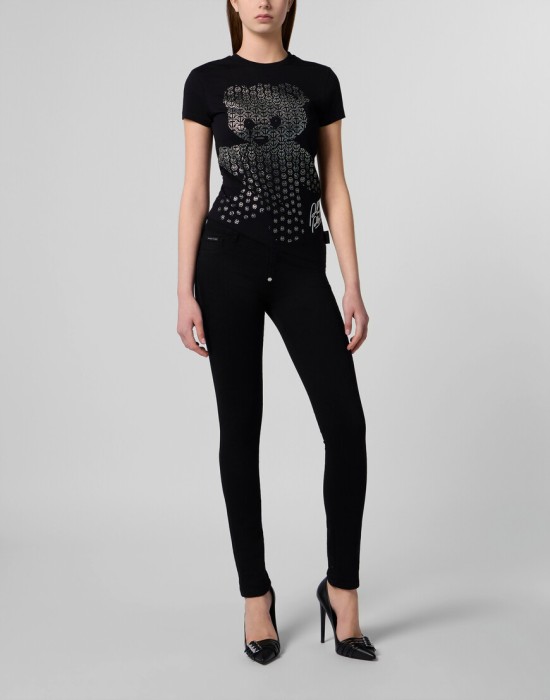 Товар черного цвета с внутренней стороны