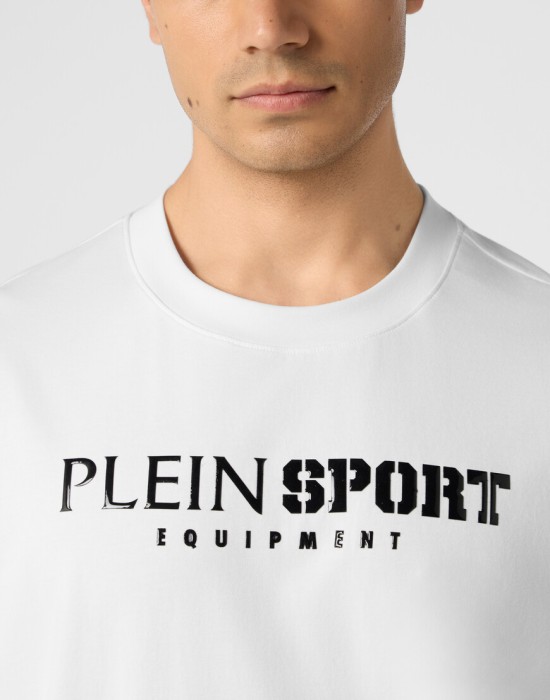 футболка  из проверенных материалов спереди