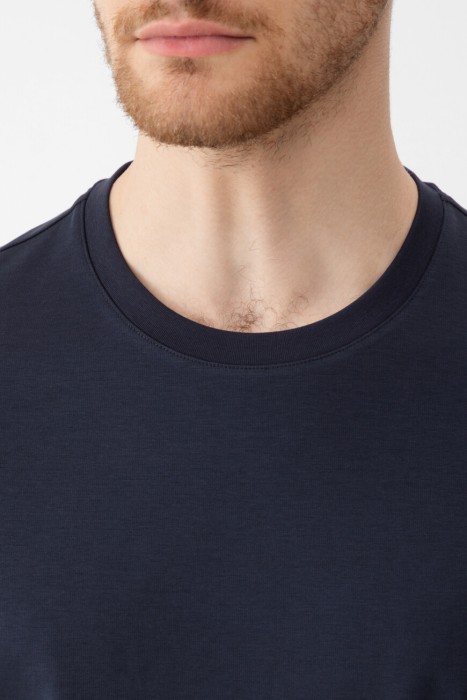 футболка  из италии вид сбоку