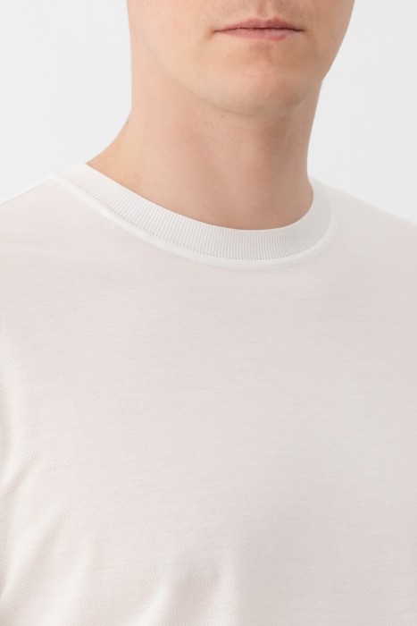 футболка  из италии вид сбоку