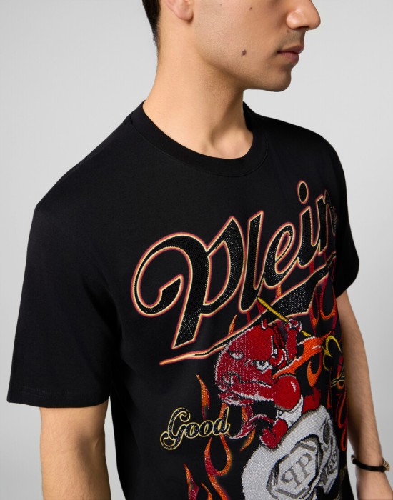 футболка  из проверенных материалов спереди