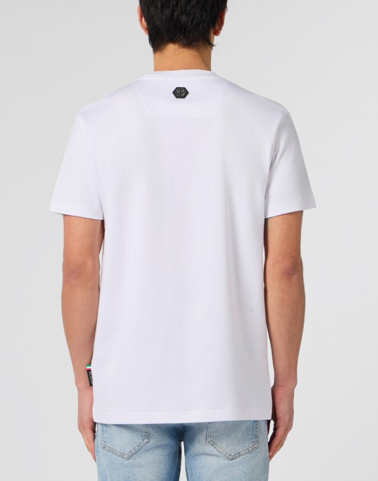 футболка  из америки вид сбоку