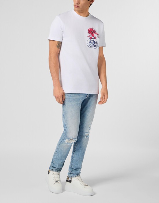 Товар белого цвета с внутренней стороны