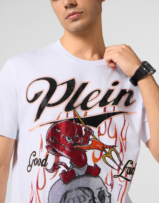 футболка  из проверенных материалов спереди