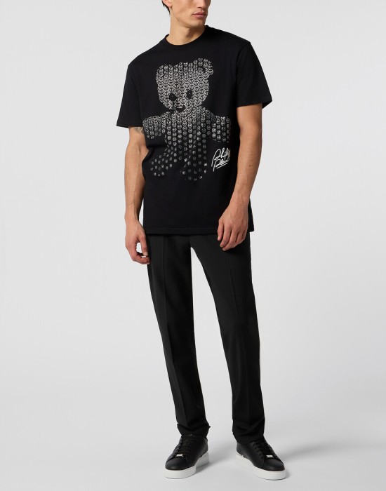 Товар черного цвета с внутренней стороны