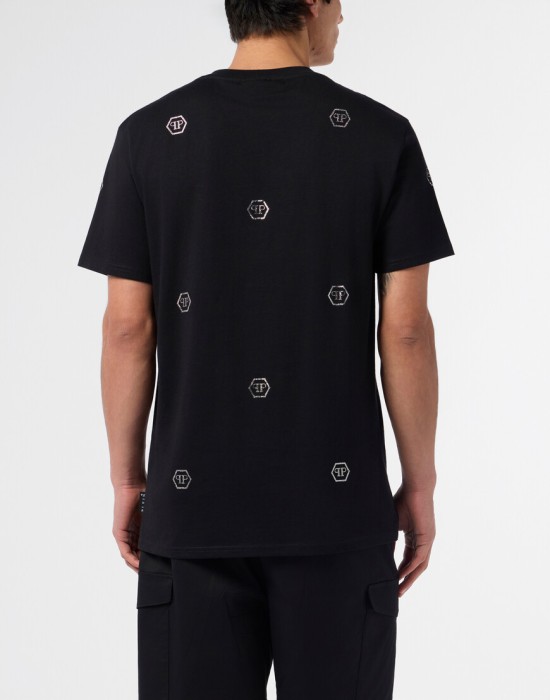 футболка  из америки вид сбоку