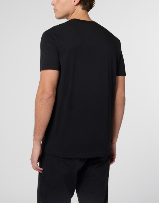 футболка  из америки вид сбоку