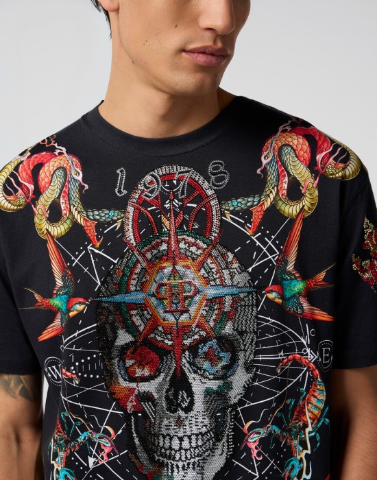 футболка  из проверенных материалов спереди