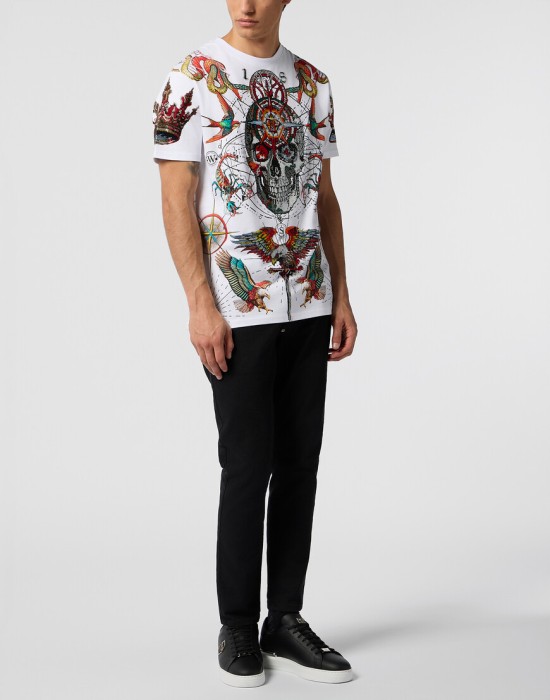 Товар белого цвета с внутренней стороны