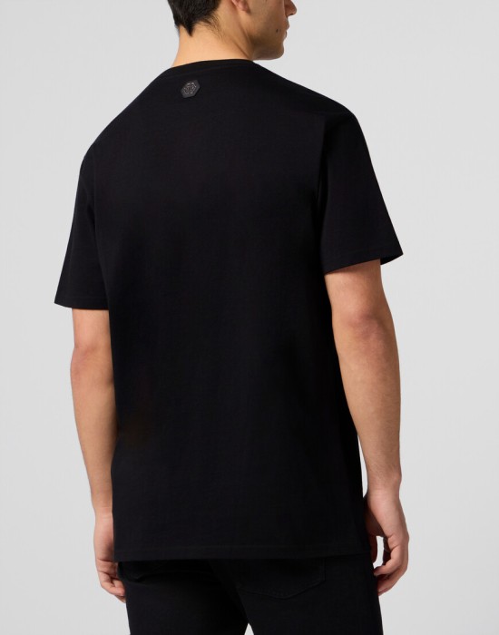 футболка  из америки вид сбоку